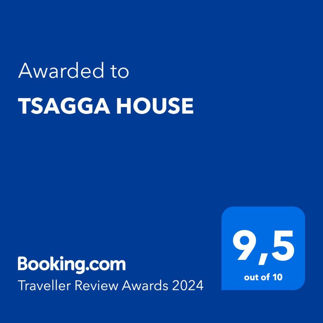 オロポスTsagga Houseアパートメント エクステリア 写真